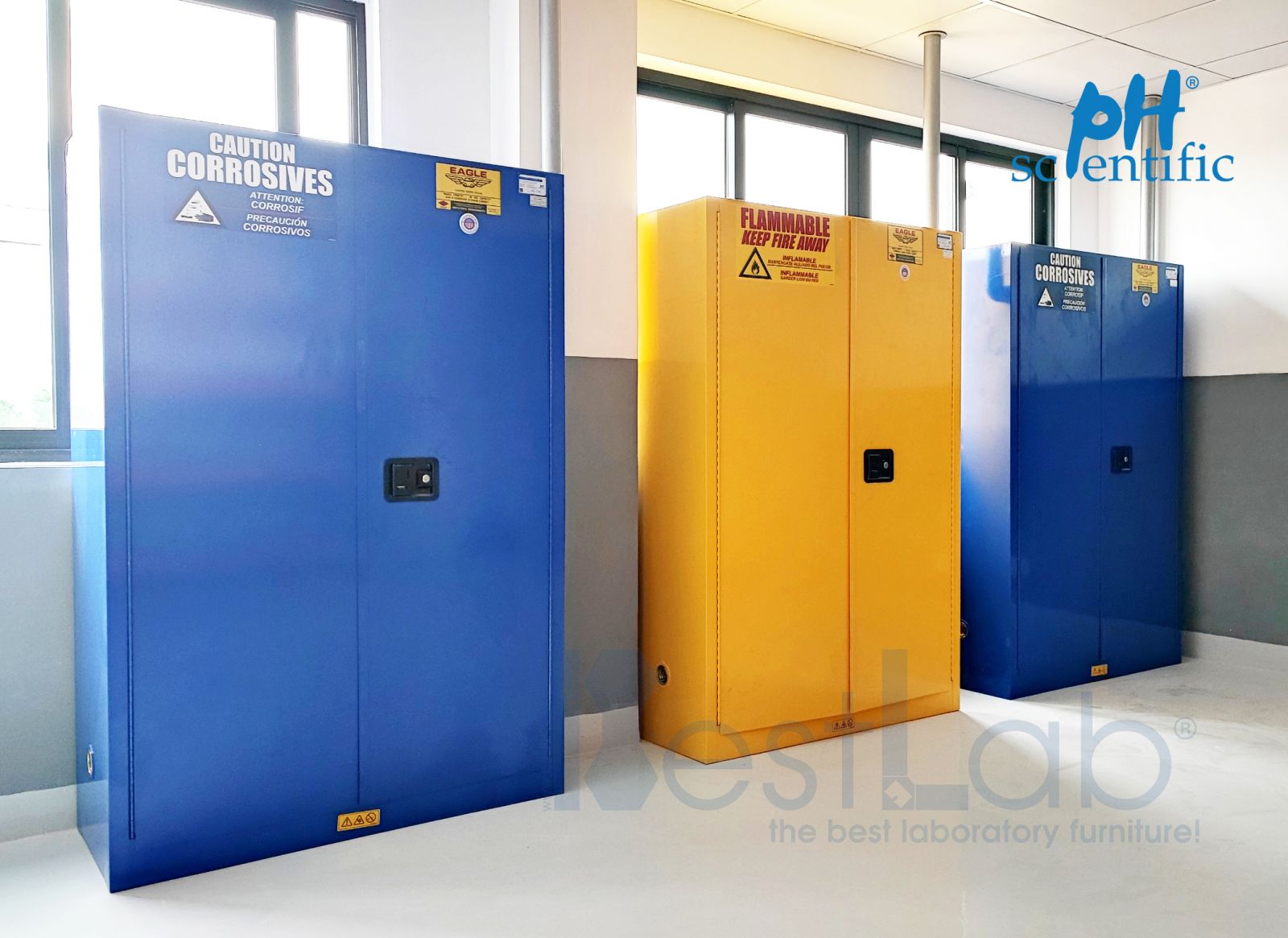 Tủ đựng hóa chất chống cháy và tủ đựng hóa chất chống ăn mòn.