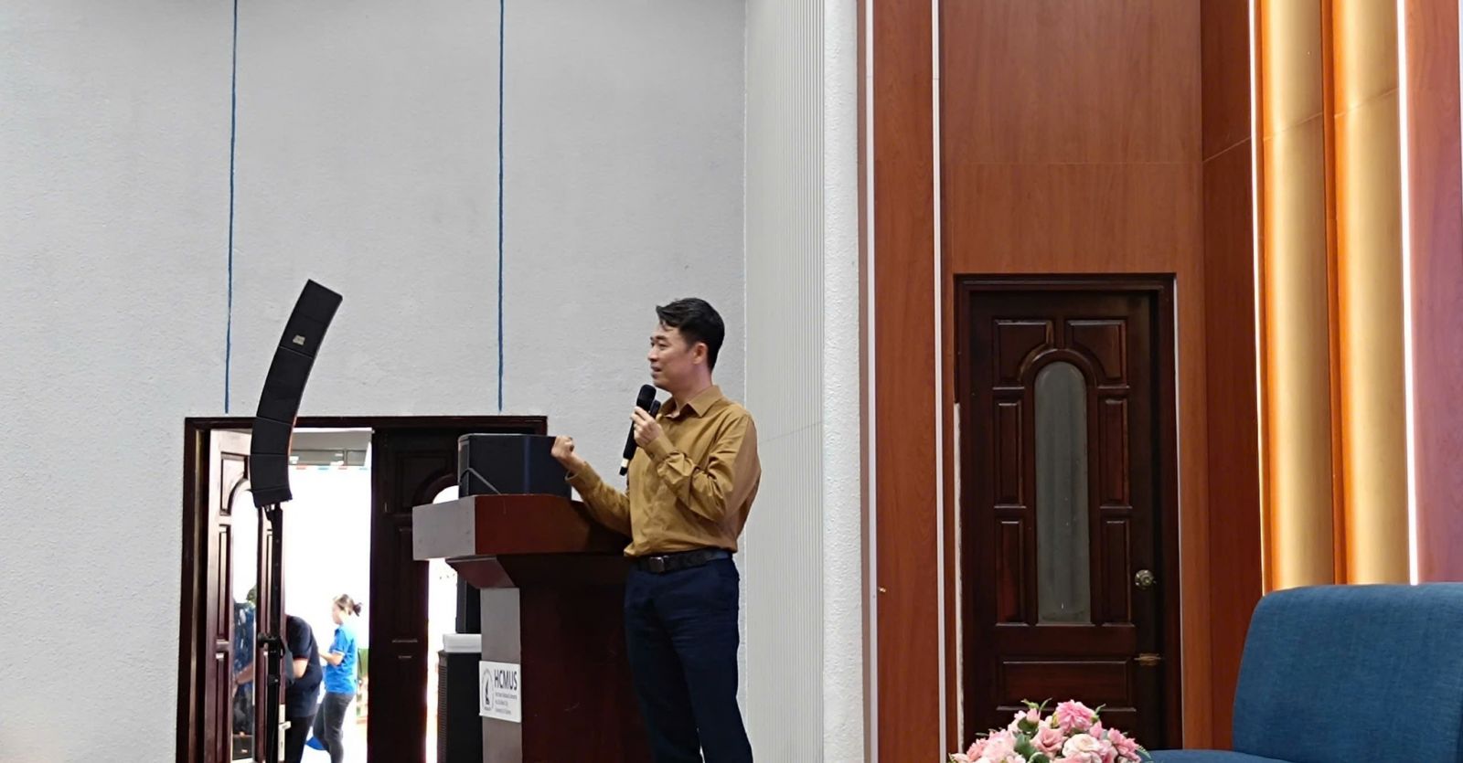 su-kien-truong-dh-khtn-7