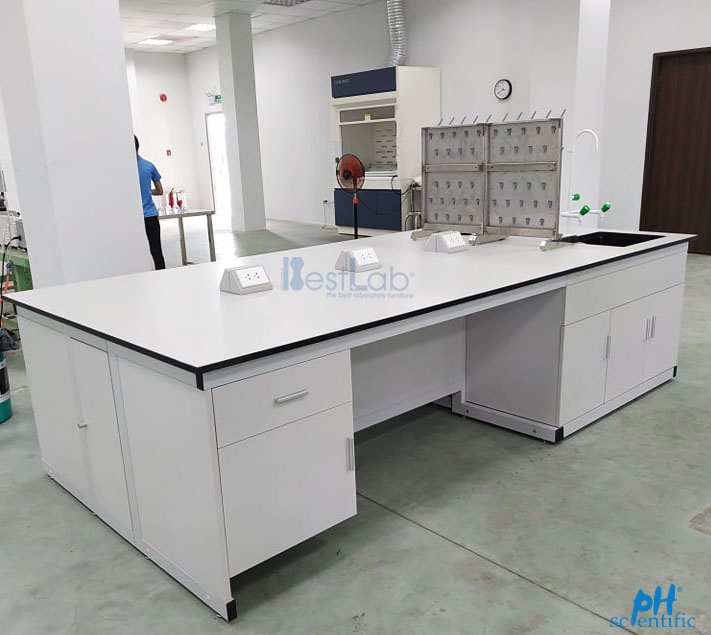 ban-phong-thi-nghiem