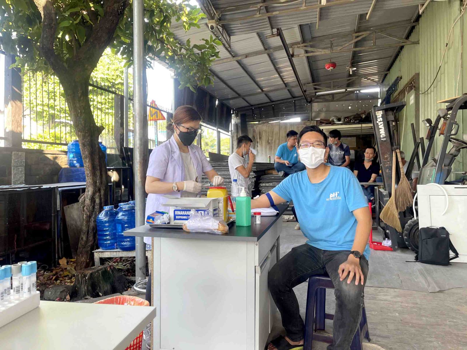 cong-ty-phuong-hai-thuc-hien-kham-suc-khoe-dinh-ky-cho-nhan-vien-2-200kb