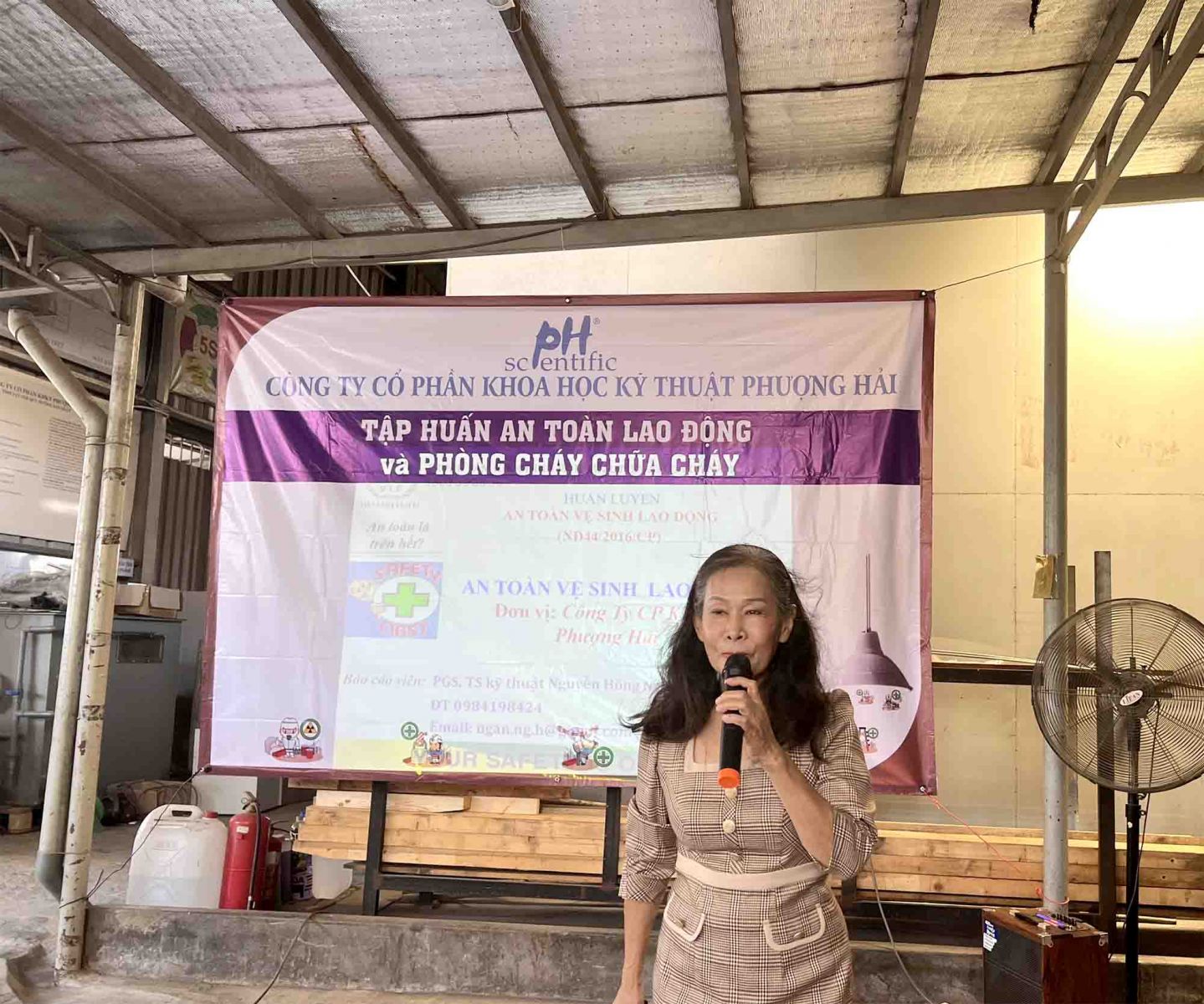 cong-ty-phuong-hai-thuc-hien-kham-suc-khoe-dinh-ky-cho-nhan-vien