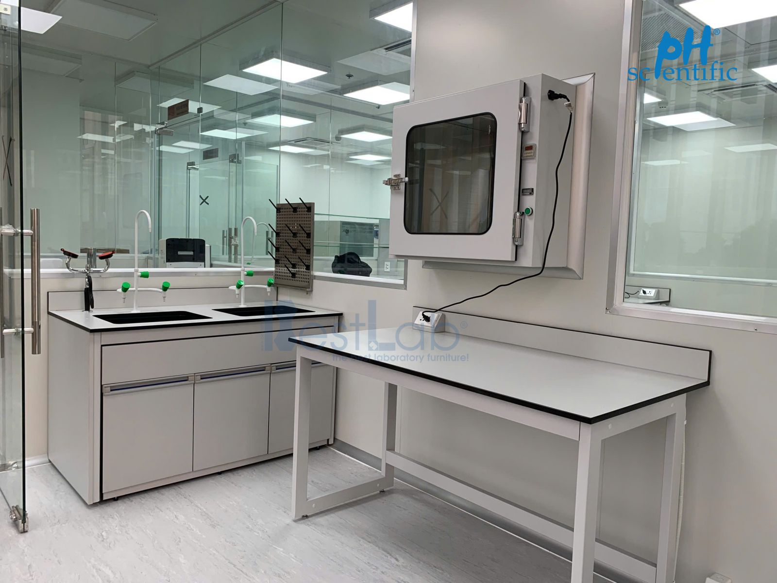 lap-dat-noi-that-phong-thi-nghiem-cho-cong-ty-thuc-pham-1