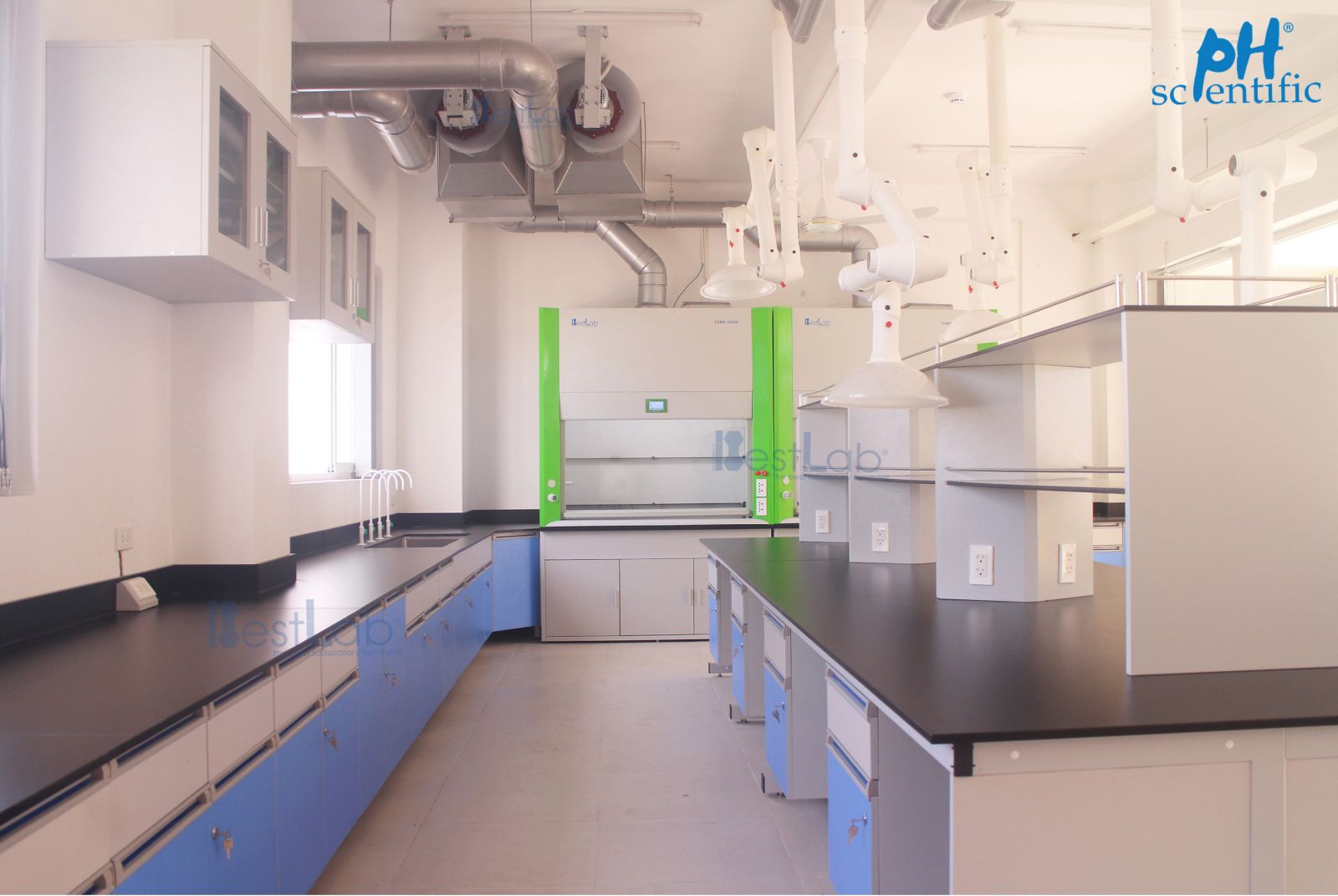 noi-that-phong-thi-nghiem-tu-hut-khi-doc-green-bestlab