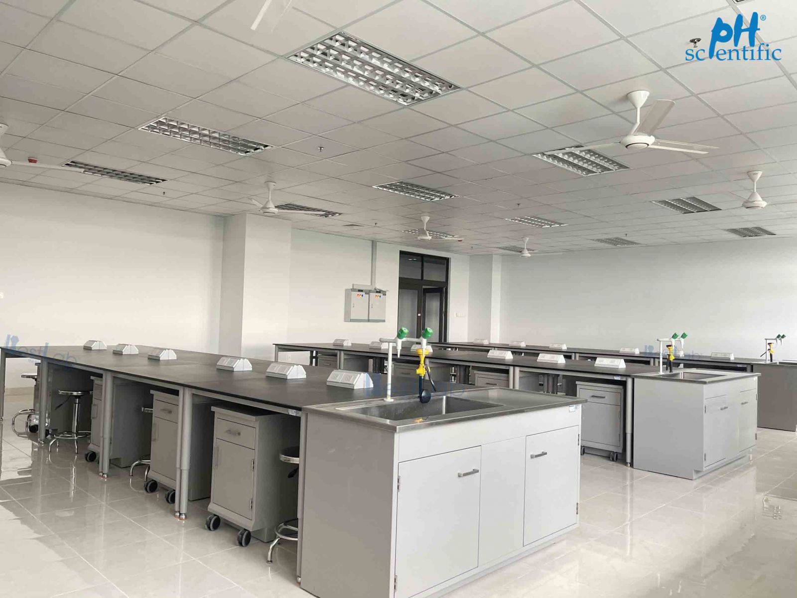 cong-trinh-phong-thi-nghiem-dai-hoc-can-tho